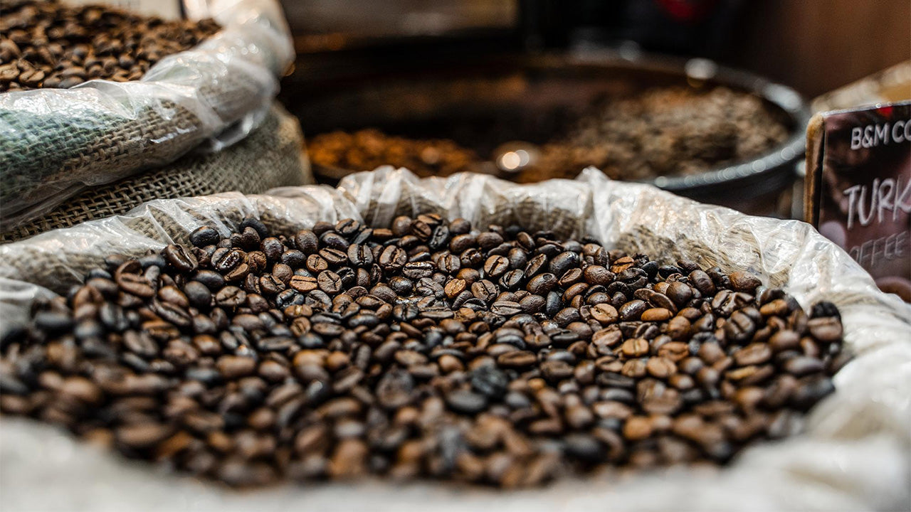 Ganze Kaffee- und Espressobohnen