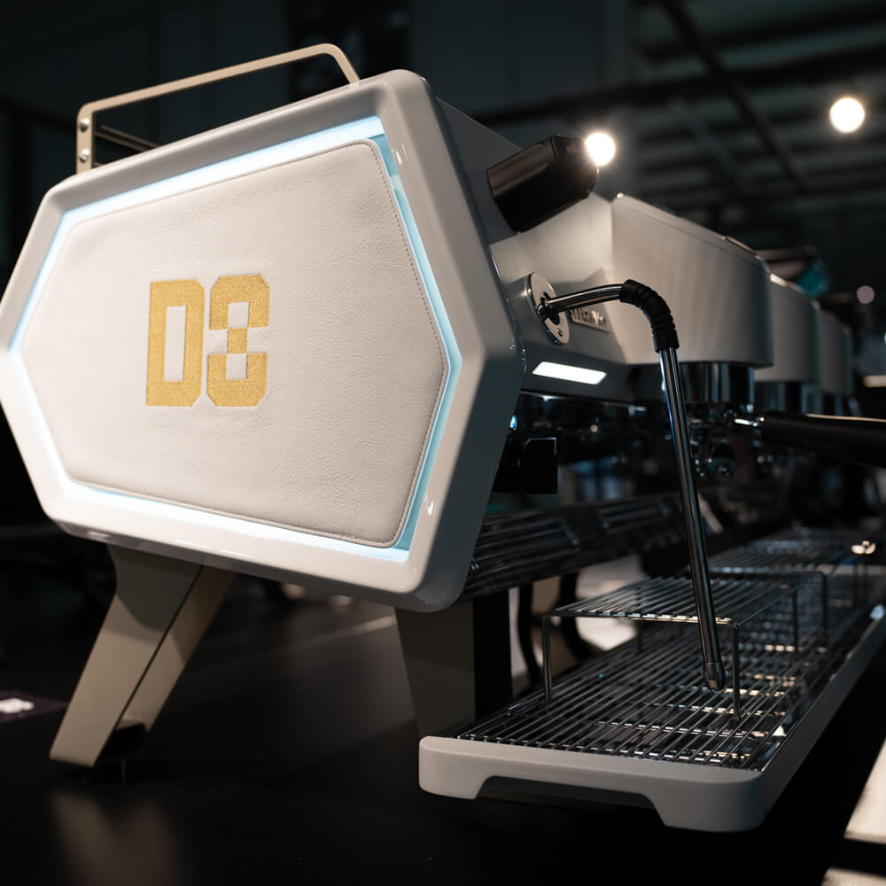 Sanremo D8 - IoT WiFi Siebträger-Kaffeemaschine