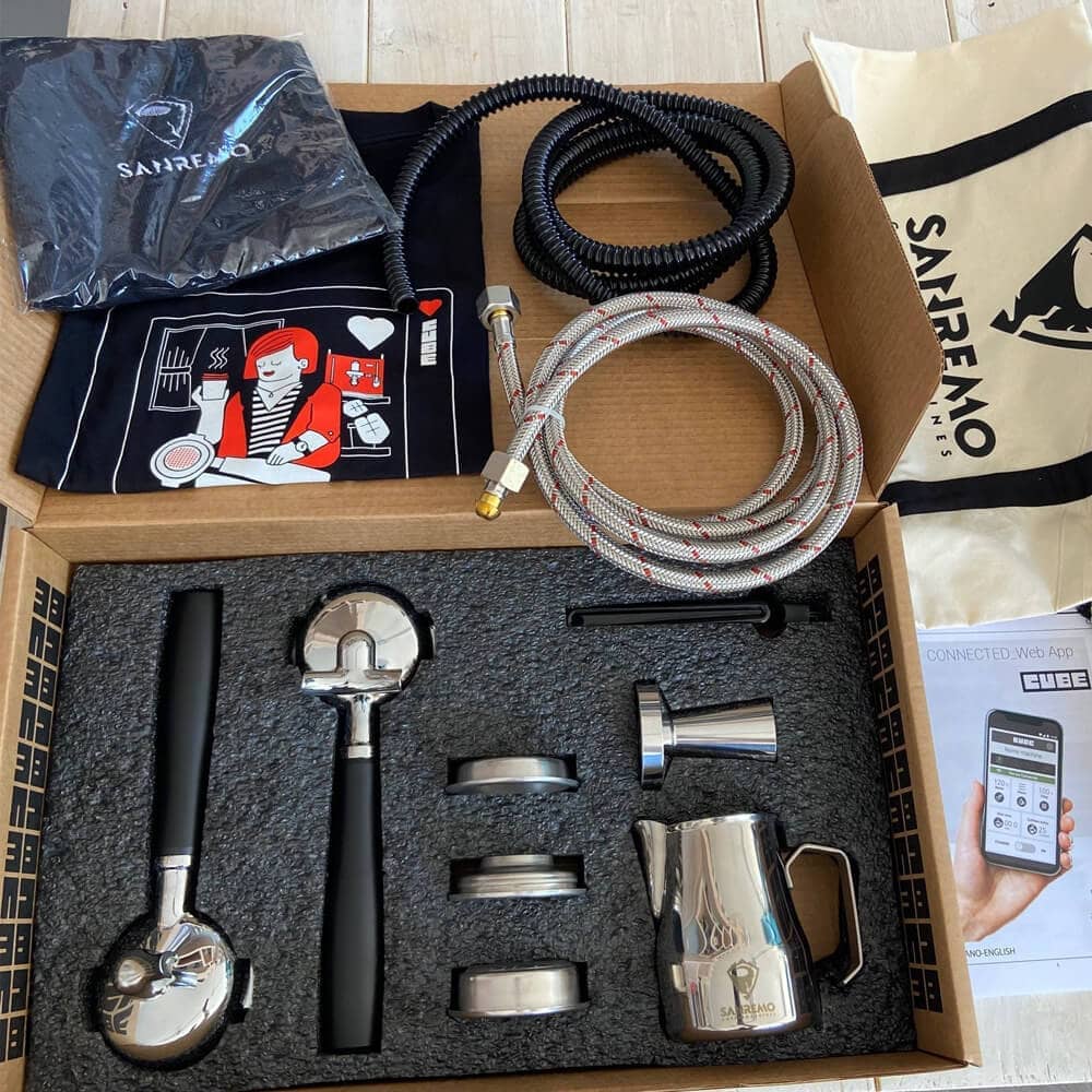 Sanremo Cube Design Espressomaschine Zubehör im Lieferumfang